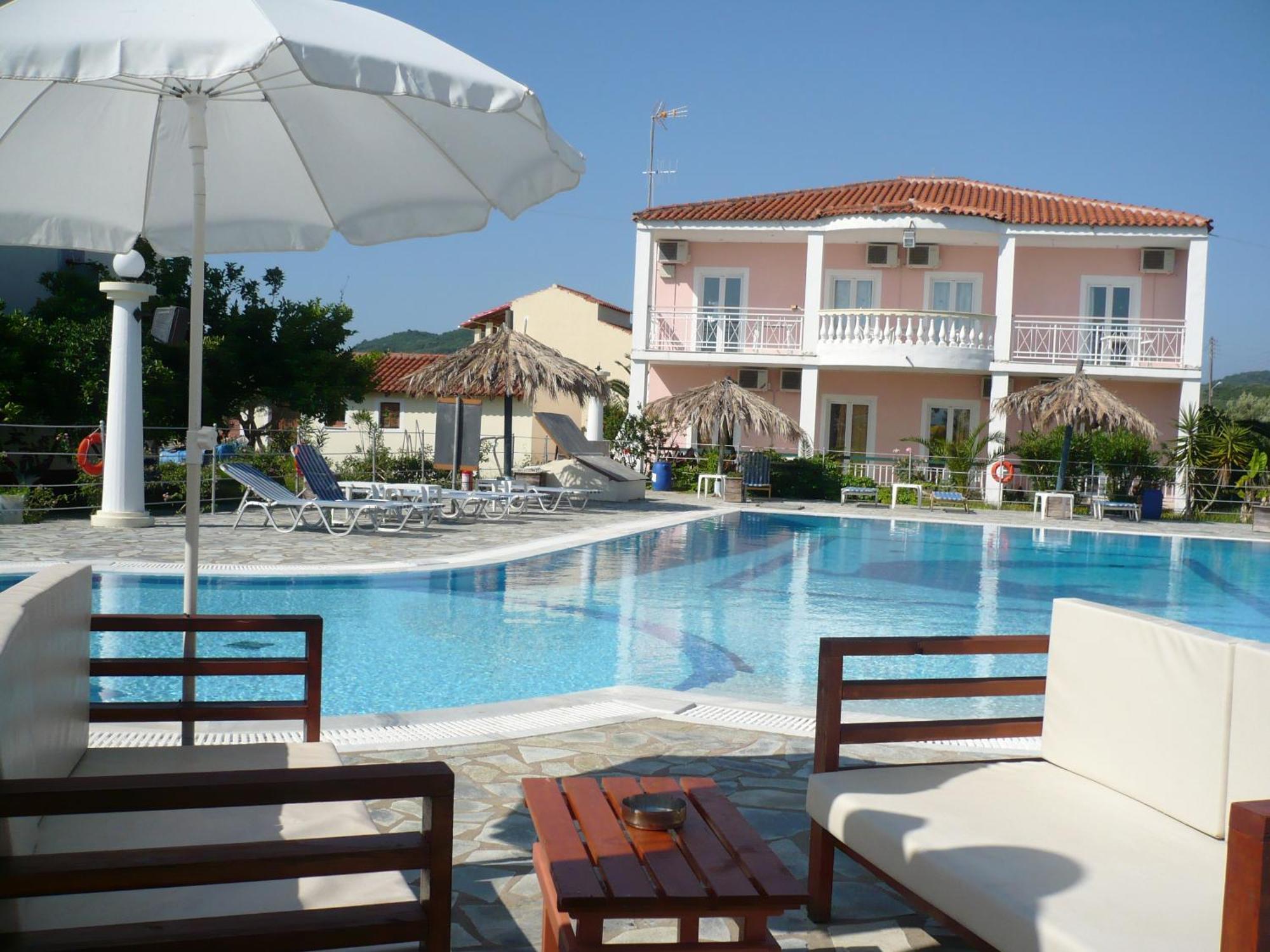 Sweet Dreams Aparthotel Kavos Exterior photo